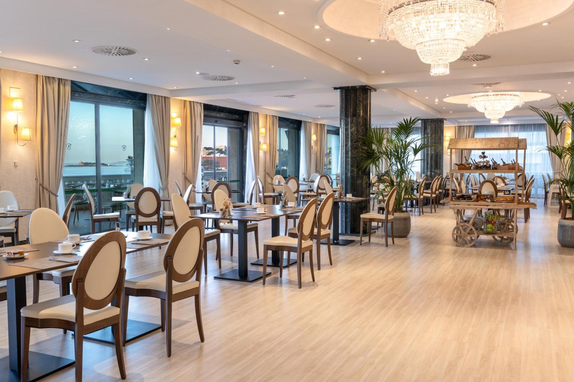 ホテル ニクセ パレス パルマ・デ・マリョルカ エクステリア 写真 Restaurant